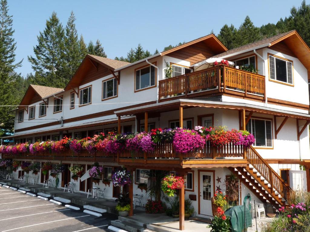 Gateway Motel Radium Hot Springs Extérieur photo
