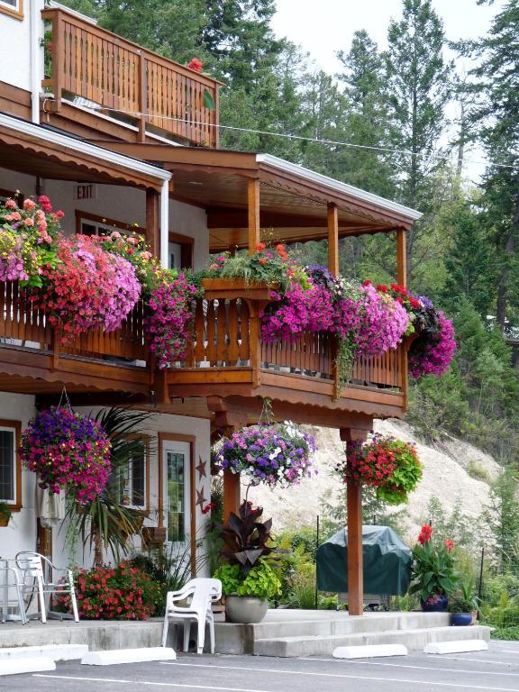 Gateway Motel Radium Hot Springs Extérieur photo